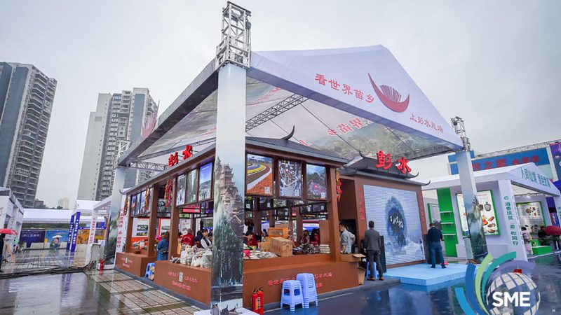 成都拉布灯箱：揭秘其制作工艺与优势